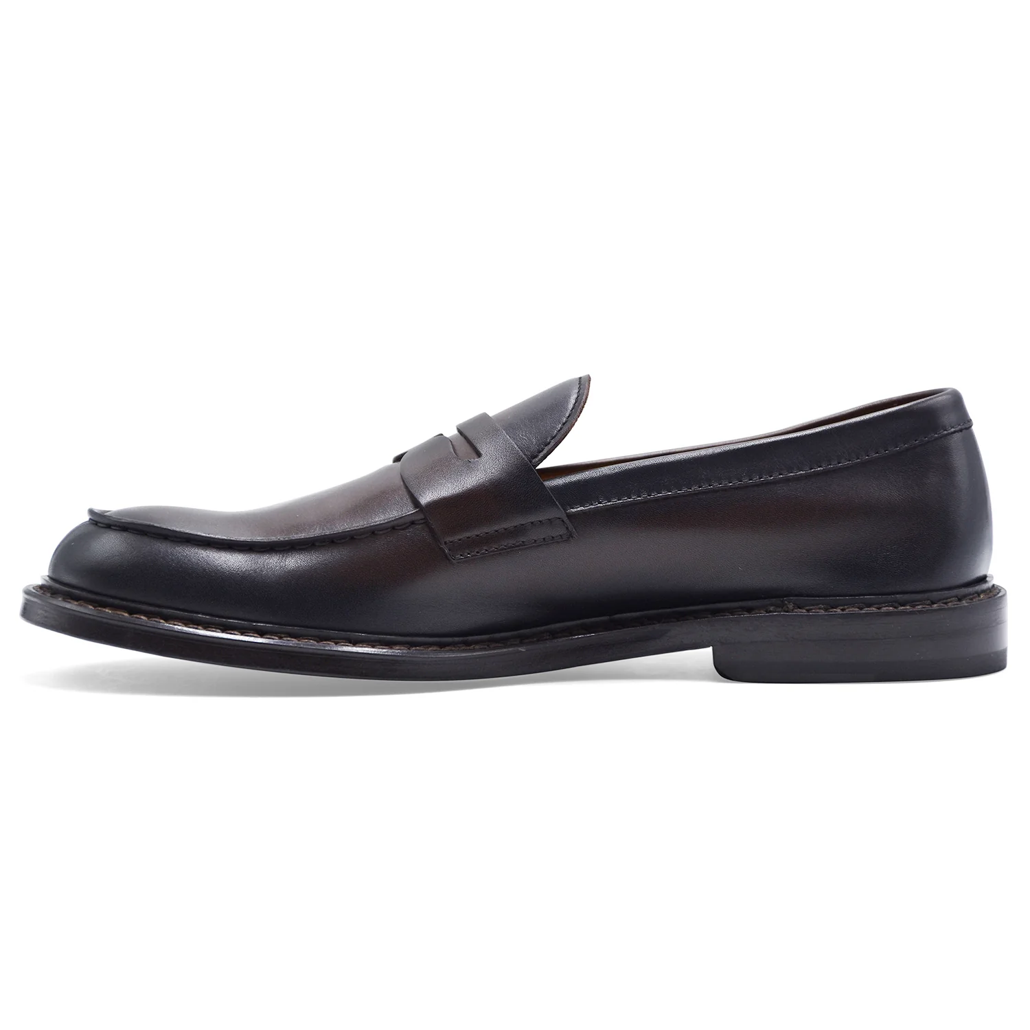 Mocassini Uomo Doucal’s Pelle Testa Moro Dal Design Classico - Image 4