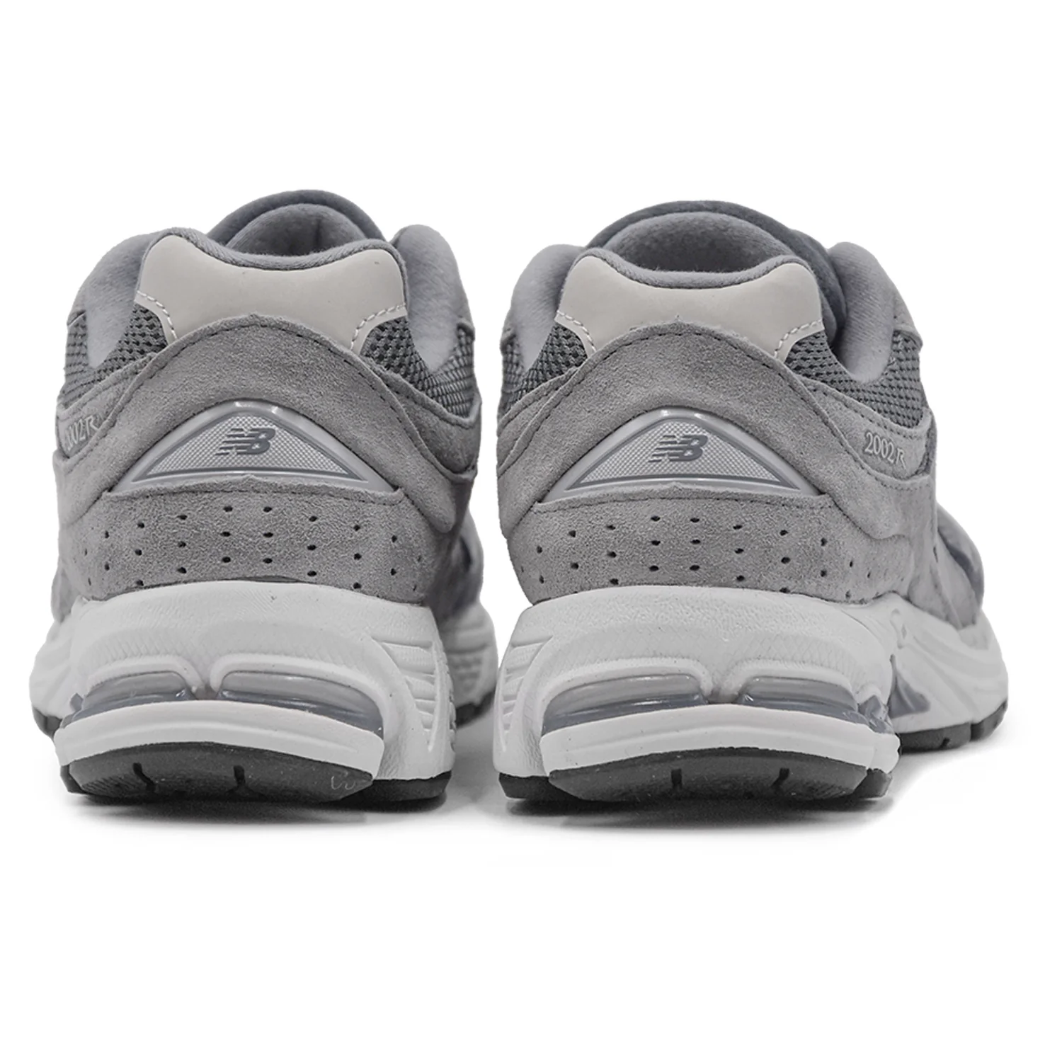 New Balance M2002RST Sneakers Donna Grigio Dall'Estetica Retrò - Image 3